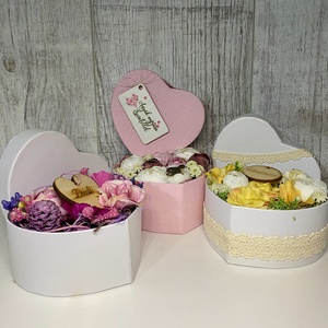 Szív alakú virágbox virágdoboz  - otthon & életmód - virágdekoráció - virágok - virágbox - Meska.hu