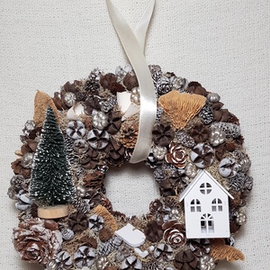 Téli kopogtató kis házikóval - karácsony - adventi díszek - adventi ajtódísz - Meska.hu