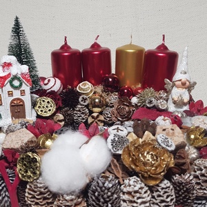 Adventi koszorú házikóval és manóval - karácsony - adventi díszek - adventi koszorú - Meska.hu