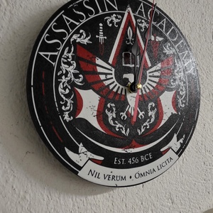 Assassin óra - otthon & életmód - dekoráció - fali és függő dekoráció - falióra & óra - Meska.hu