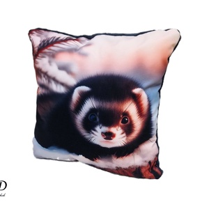 Gyönyörű egyedi dekorpárna havas vadászgörény mintával!(csak huzat!), Otthon & Életmód, Lakástextil, Párna & Párnahuzat, Díszpárna (belsővel együtt), Csomózás, Varrás, MESKA