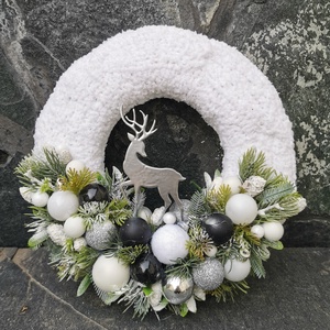 Karácsonyi kopogtató, karácsonyi ajtódísz szarvassal ajtódísz  - karácsony - adventi díszek - adventi ajtódísz - Meska.hu
