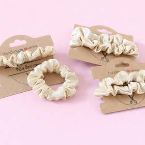 Szatén schrunchie  - ruha & divat - hajdísz & hajcsat - hajgumi - Meska.hu