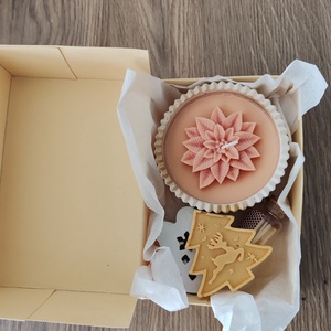 Szójaviaszból gyertya box karácsony, Esküvő, Dekoráció, Gyertya & Gyertyatartó, Gipszöntés, Gyertya-, mécseskészítés, MESKA