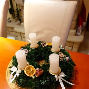 Élő fenyős adventi koszorú - karácsony - adventi díszek - adventi koszorú - Meska.hu