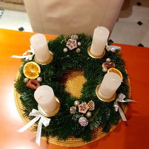 Élő fenyős adventi koszorú - Meska.hu