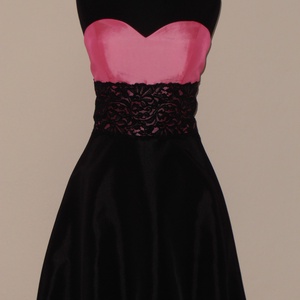 Rózsaszín-fekete csipkés alkalmiruha szalagavatóra nyakkendővel -  - Meska.hu