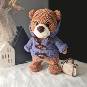 Horgolt Paddington maci ajándék pamut bőrönddel! - játék & sport - plüssállat & játékfigura - plüss mesefigurák - Meska.hu