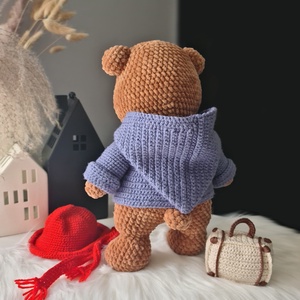 Horgolt Paddington maci ajándék pamut bőrönddel! - játék & sport - plüssállat & játékfigura - plüss mesefigurák - Meska.hu