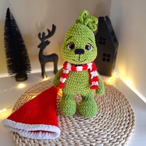 Horgolt karácsonyi baby Grinch - játék & sport - plüssállat & játékfigura - plüss mesefigurák - Meska.hu