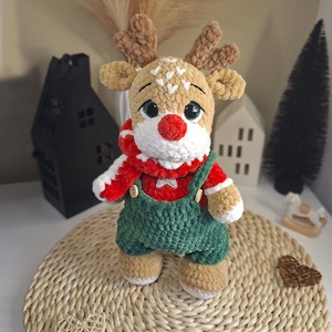 Horgolt rénszarvas - ruhában - játék & sport - plüssállat & játékfigura - más figura - Meska.hu