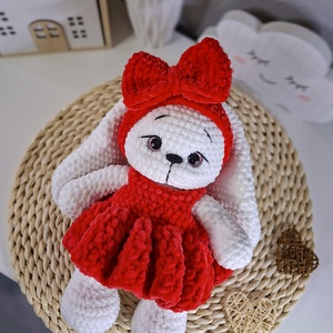 Horgolt nyuszilány- piros ruhában - játék & sport - plüssállat & játékfigura - nyuszi - Meska.hu