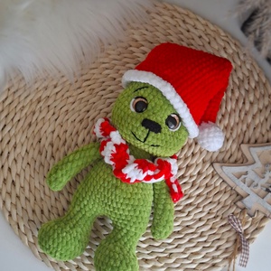 Horgolt plüss Baby Grinch - játék & sport - plüssállat & játékfigura - plüss mesefigurák - Meska.hu