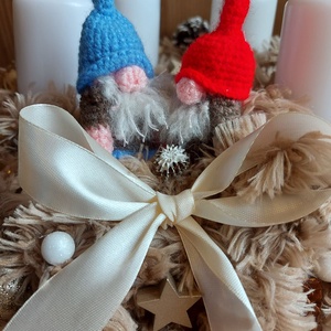 Szőrmés manós adventi koszorú - karácsony - Meska.hu