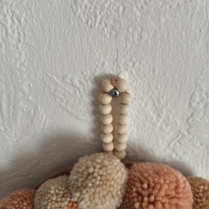 Pompom koszorú - baba - mama - babaszoba dekoráció - babanév dekoráció - Meska.hu
