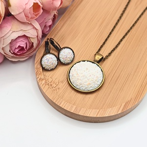 Antik bronz ékszerszett � csillogó fehér lencsével - ékszer - ékszerszett - Meska.hu