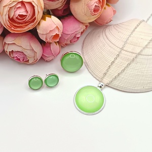 Ezüst ékszerszett � nyaklánc, gyűrű és bedugós fülbevaló halványzöld üveg lencsével - ékszer - ékszerszett - Meska.hu