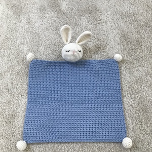 horgolt nyuszis szundikendő - játék & sport - 3 éves kor alattiaknak - alvóka & rongyi - Meska.hu