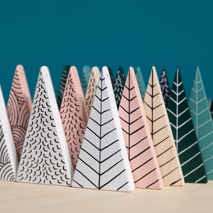 3 db fenyő háromszög dísz - fehér - karácsony - karácsonyi lakásdekoráció - karácsonyfadíszek - Meska.hu