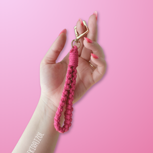 Makramé wristlet kulcstartó - Meska.hu