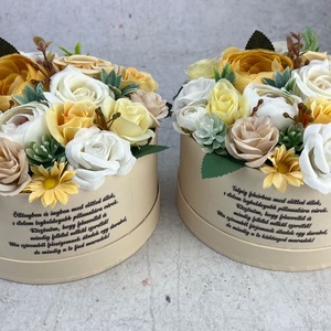 Szülőköszöntő virágbox  - esküvő - emlék & ajándék - szülőköszöntő ajándék - Meska.hu