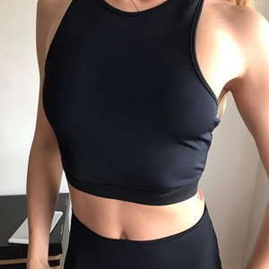 Fitness topp gumis pánttal -  - Meska.hu