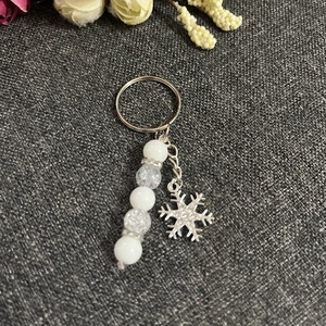 Hópehely hópihe kulcstartó, Táska & Tok, Kulcstartó & Táskadísz, Kulcstartó, Gyöngyfűzés, gyöngyhímzés, MESKA