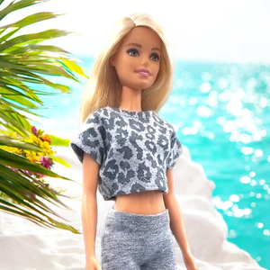 Oversized, szürke párducmintás rövid barbie póló  - ruha barbie típusú babákhoz (a034sp) - játék & sport - baba & babaház - barbie ruhák - Meska.hu