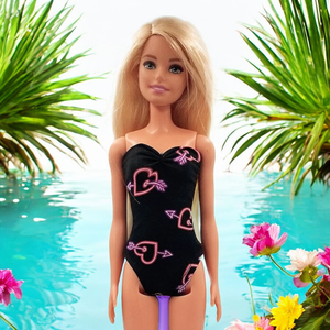 Fekete barbie fürdőruha szivecskékkel  - ruha barbie típusú babákhoz (a044sz) - Meska.hu