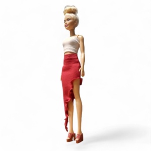 Aszimmetrikus szoknya, piros - ruha barbie típusú babákhoz (a041pr) - játék & sport - baba & babaház - barbie ruhák - Meska.hu