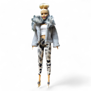 Szürke polár kabát  - ruha barbie típusú babákhoz (d001sf) - játék & sport - baba & babaház - barbie ruhák - Meska.hu