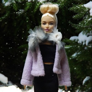 Lila polár kabát  - ruha barbie típusú babákhoz (d001lf), Játék & Sport, Baba & babaház, Barbie ruhák, Varrás, MESKA