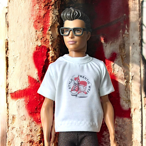 Fiú póló, Ken póló, tornacipős mintával- ruha barbie típusú babákhoz (f007ft), Játék & Sport, Baba & babaház, Barbie ruhák, Varrás, MESKA
