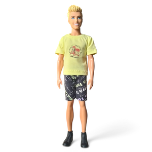 -Fiú póló, Ken póló, tornacipős mintával- ruha barbie típusú babákhoz (f007st) - játék & sport - baba & babaház - barbie ruhák - Meska.hu