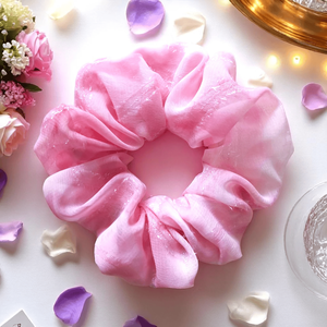 Csillogós, árnyalt rózsaszín scrunchie / scrunchy hajgumi, Ruha & Divat, Hajdísz & Hajcsat, Hajgumi, Varrás, MESKA