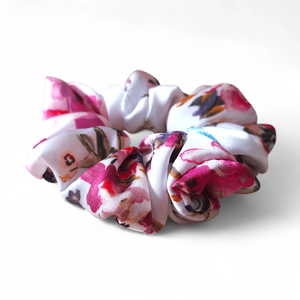 Tavaszi virágcsokor szatén scrunchie / scrunchy hajgumi - ruha & divat - hajdísz & hajcsat - hajgumi - Meska.hu