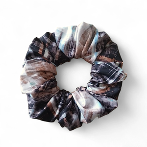 Elegáns barna-fekete mintás szatén scrunchie / scrunchy hajgumi - ruha & divat - hajdísz & hajcsat - hajgumi - Meska.hu