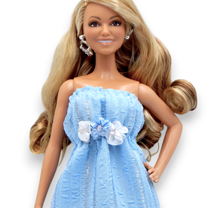 Világoskék estélyi rózsácskákkal barbie típusú babákhoz (terhes Steffi-hez is!) (a081vk) - játék & sport - baba & babaház - barbie ruhák - Meska.hu