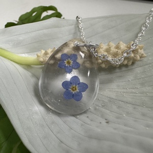 Lebegő nefelejcs nyaklánc - ékszer - nyaklánc - medálos nyaklánc - Meska.hu