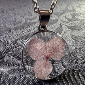 Lebegés - medál nyakláncon - ékszer - nyaklánc - medálos nyaklánc - Meska.hu