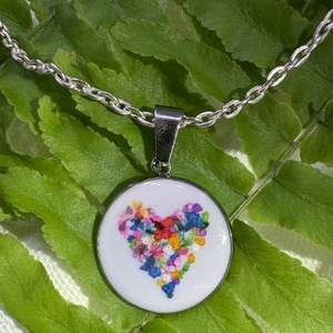 Színes szerelem - medál nyakláncon, Ékszer, Nyaklánc, Medálos nyaklánc, Ékszerkészítés, MESKA