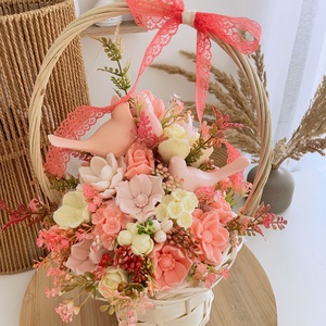 Tavaszi kosárkás asztaldísz szappanvirágokkal, Otthon & Életmód, Dekoráció, Asztal és polc dekoráció, Asztaldísz, , MESKA