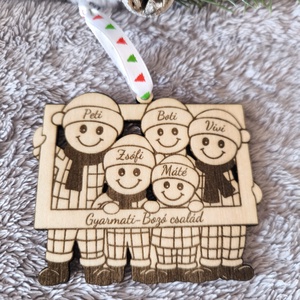 Családi karácsonyi dísz, névre szóló, személyreszabott - karácsony - karácsonyi lakásdekoráció - karácsonyfadíszek - Meska.hu