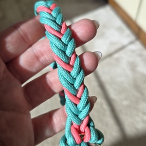 Rainbow Joy � Kézműves Fonott Paracord Póráz, Nyakkörv és Cuki Szivárványos Fityegő Szett S-es, Otthon & Életmód, Kisállatoknak, Kutyáknak, Kutya nyakörv, póráz szett, , MESKA