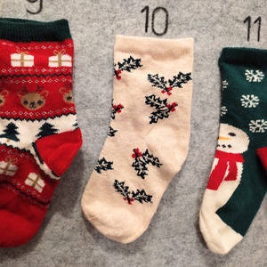 Adventi naptár zoknikkal - karácsony - adventi díszek - adventi naptár - Meska.hu