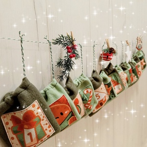 Adventi naptár, polár zsákok - Meska.hu