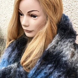 Áttört csipke mintás pihe-puha hosszú mohair sál/stóla kék szürke jeges téli színátmentes, Ruha & Divat, Sál, Sapka, Kendő, Sál, Kötés, Horgolás, MESKA
