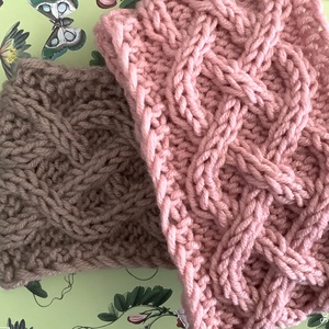 Pihe-puha fejpánt fülmelegítő púder rózsaszín gyapjúfonalból kelta 3as csavart mintával egyedi tervezés alapján - ruha & divat - sál, sapka, kendő - fejpánt - Meska.hu