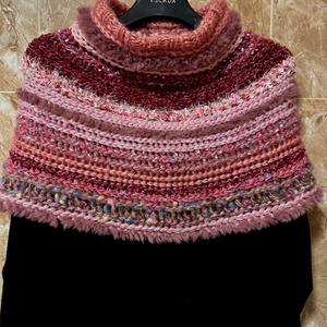 Horgolt kepp, puha magenta pink bordó meggyszínű körsál, nyakmelegítő vastag chunky fonalból - ruha & divat - sál, sapka, kendő - sál - Meska.hu