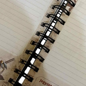 Harry Potter témájú, A5 méretű jegyzetfüzet vonalzóval és 2 db könyvjelzővel - otthon & életmód - papír, írószer - jegyzetfüzet & napló - Meska.hu
